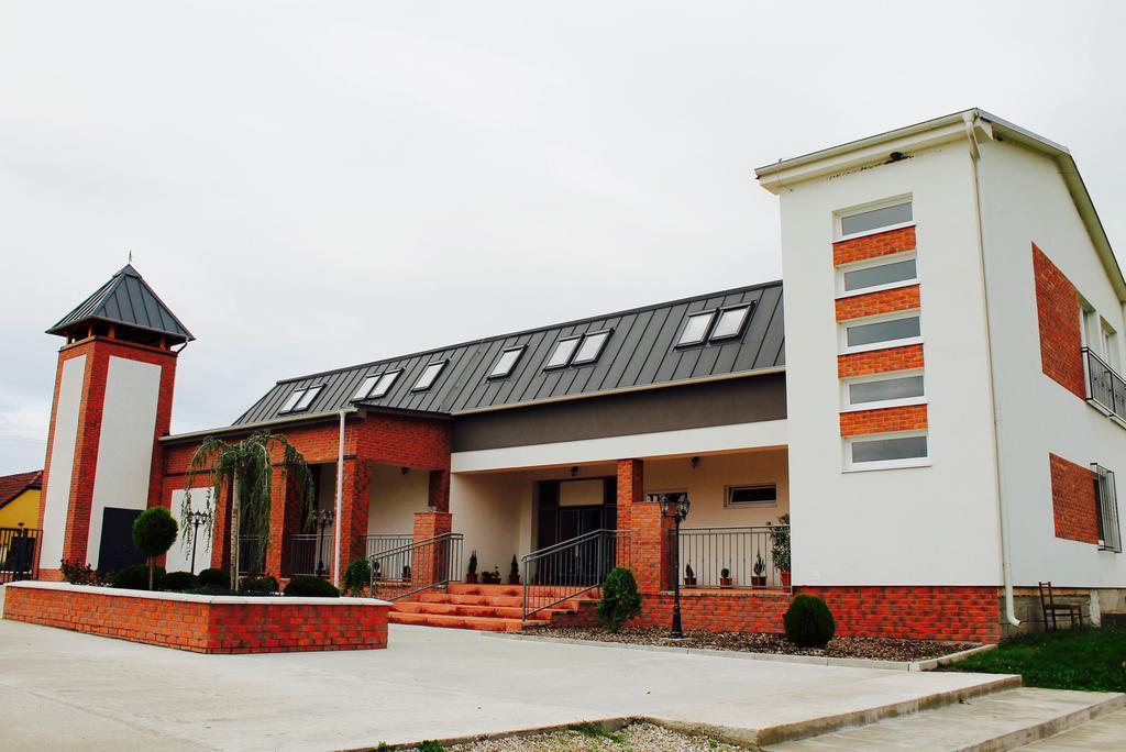 Guest House Hodus Vydrany Exterior foto
